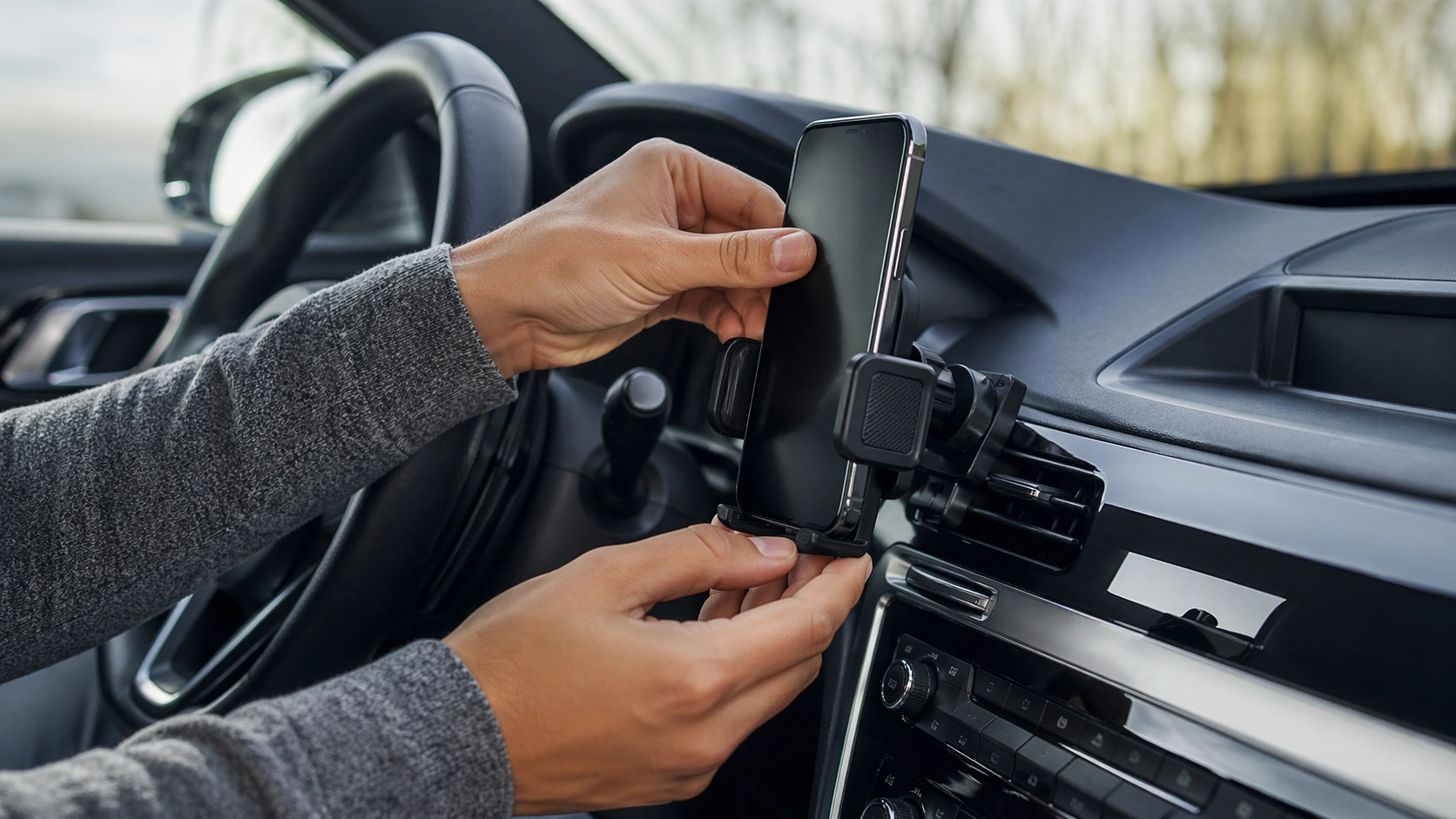 how to keep phone stable in car mount